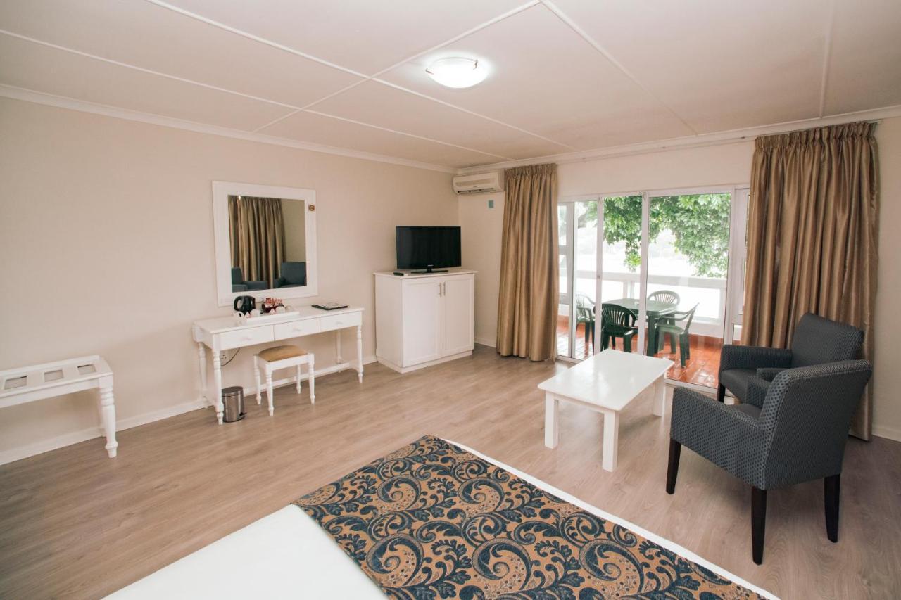 The Estuary Hotel & Spa Port Edward Εξωτερικό φωτογραφία